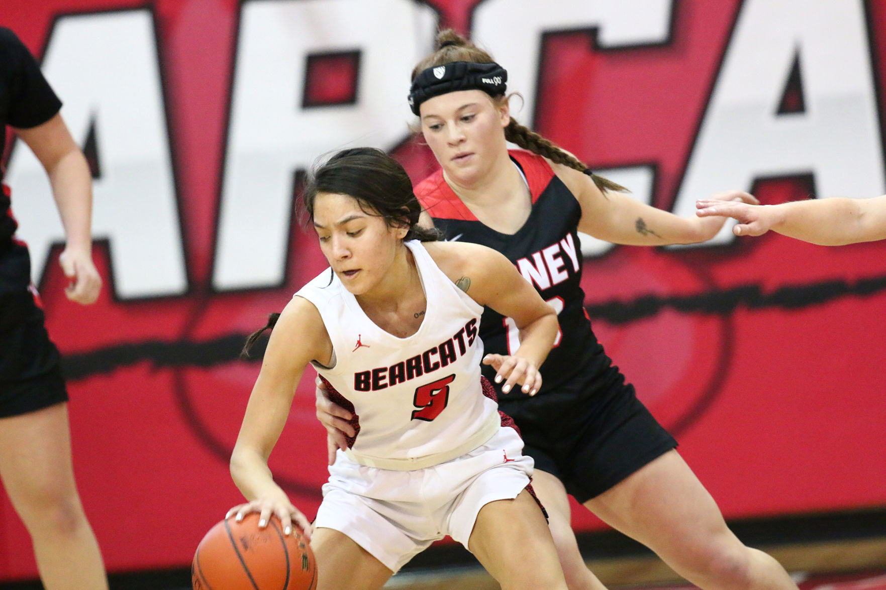 PHOTOS: Scottsbluff-Sidney Basketball